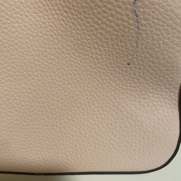 Michael Kors Hello Gorgeous- blush pink crossbody bag - Picture 5 of 10